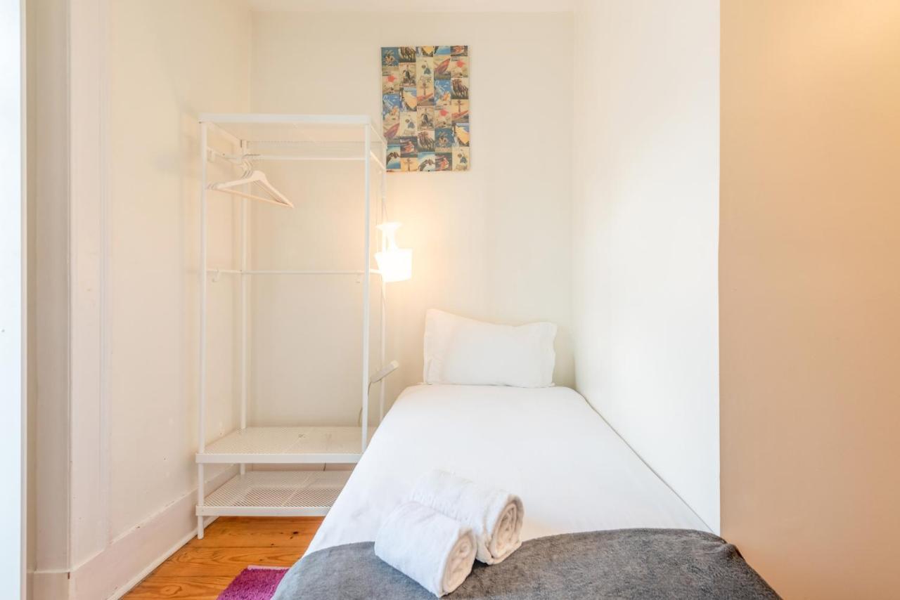 Happy At Chiado Hotel Lisbon Bagian luar foto