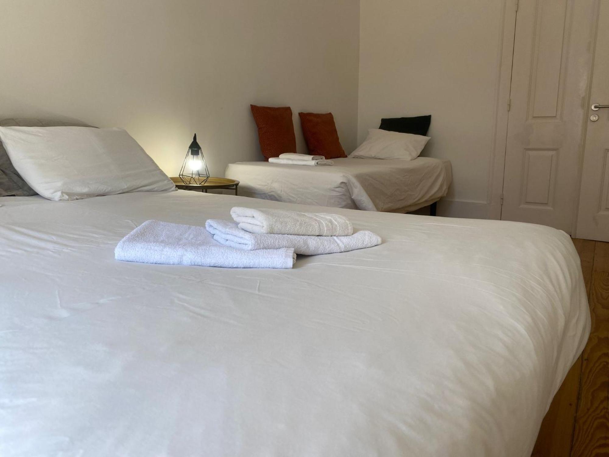 Happy At Chiado Hotel Lisbon Bagian luar foto