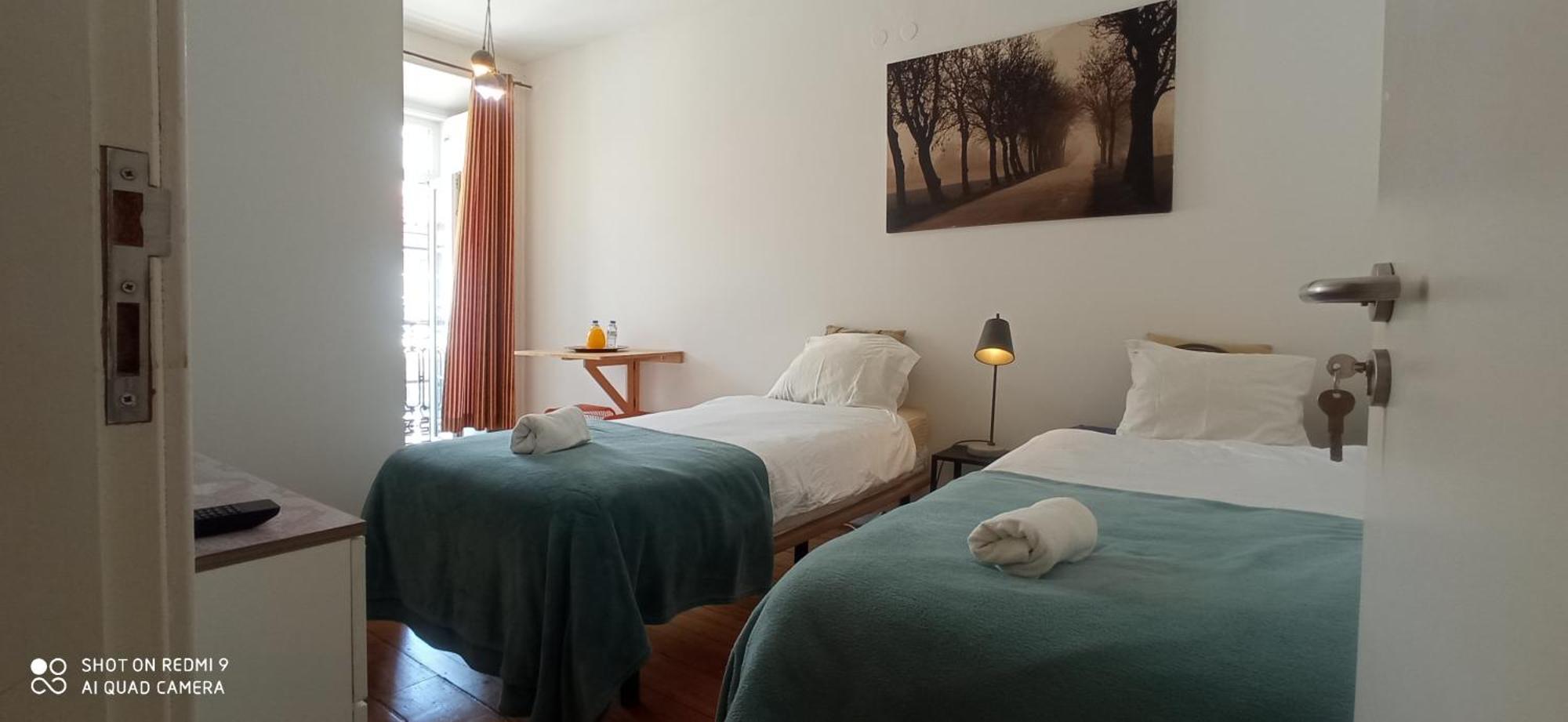 Happy At Chiado Hotel Lisbon Bagian luar foto