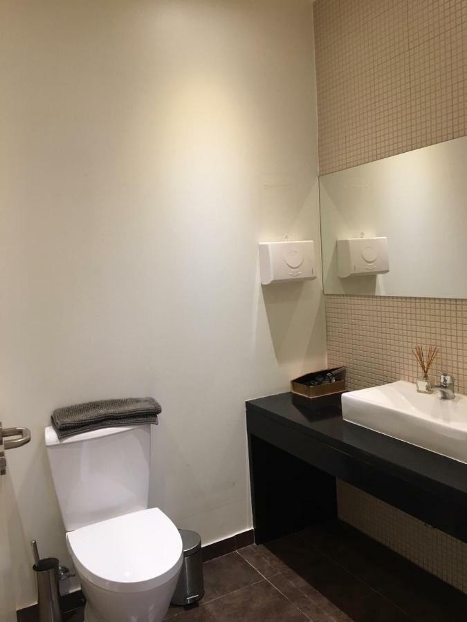 Happy At Chiado Hotel Lisbon Bagian luar foto